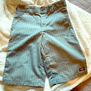 Men’s Dickies shorts